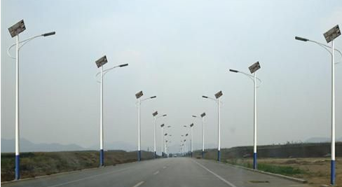 新疆太阳能路灯怎么延长使用时间？